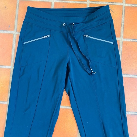 Athleta Jogger Pants Size XS - Picture 3 of 6
